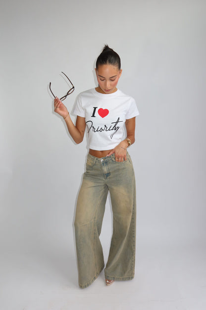 Priority t-shirt dames; I Love Priority Top - White/ Wit | Tee Time collectie