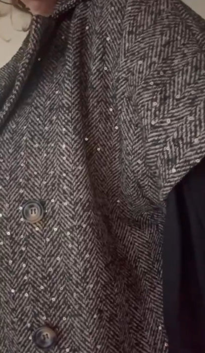 Korte tussenjas dames/ mouwloos vest met kleurloze lovertjes en visgraat patroon - Bruin | Fall4me collectie 2.0