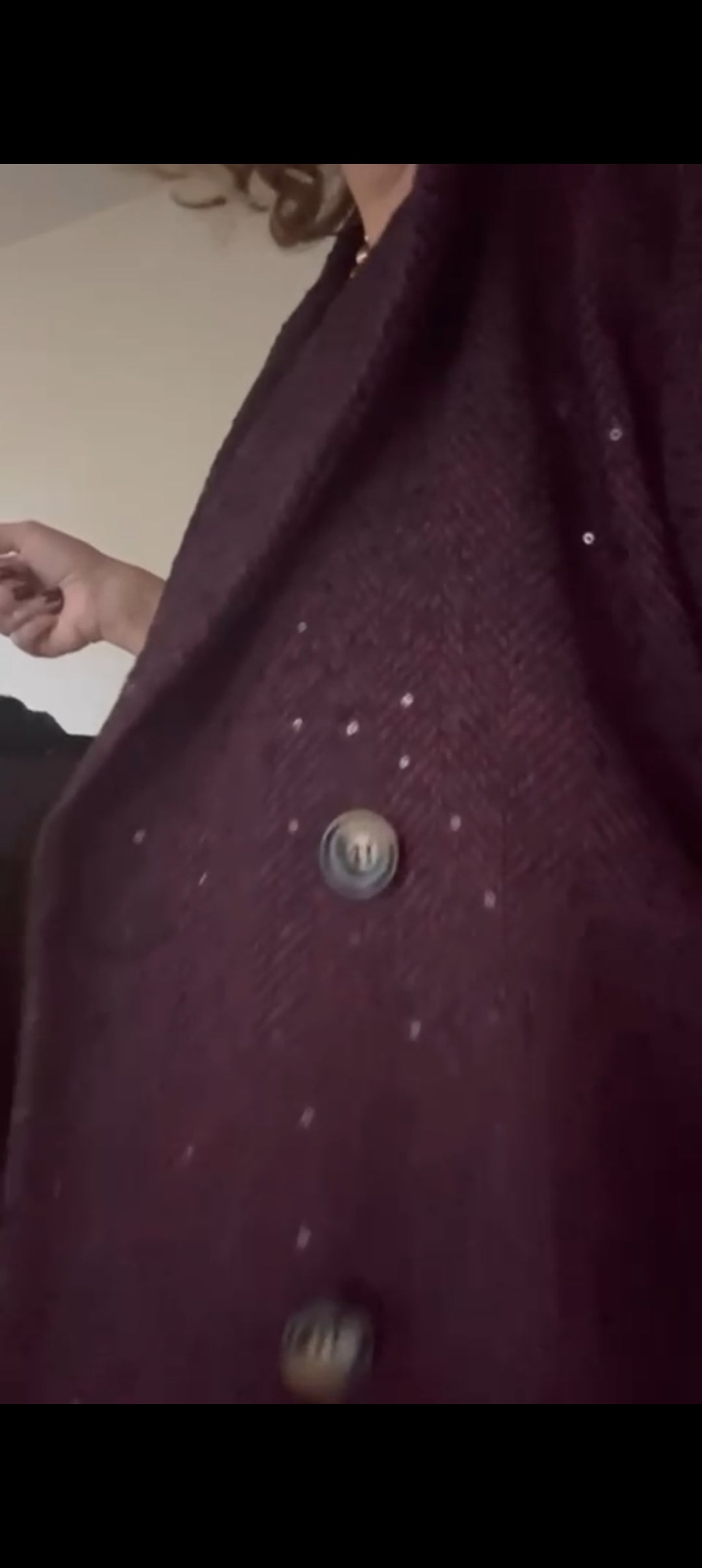 Korte tussenjas dames/ mouwloos vest met kleurloze lovertjes en visgraat patroon - Bordeaux | Fall4me collectie 2.0