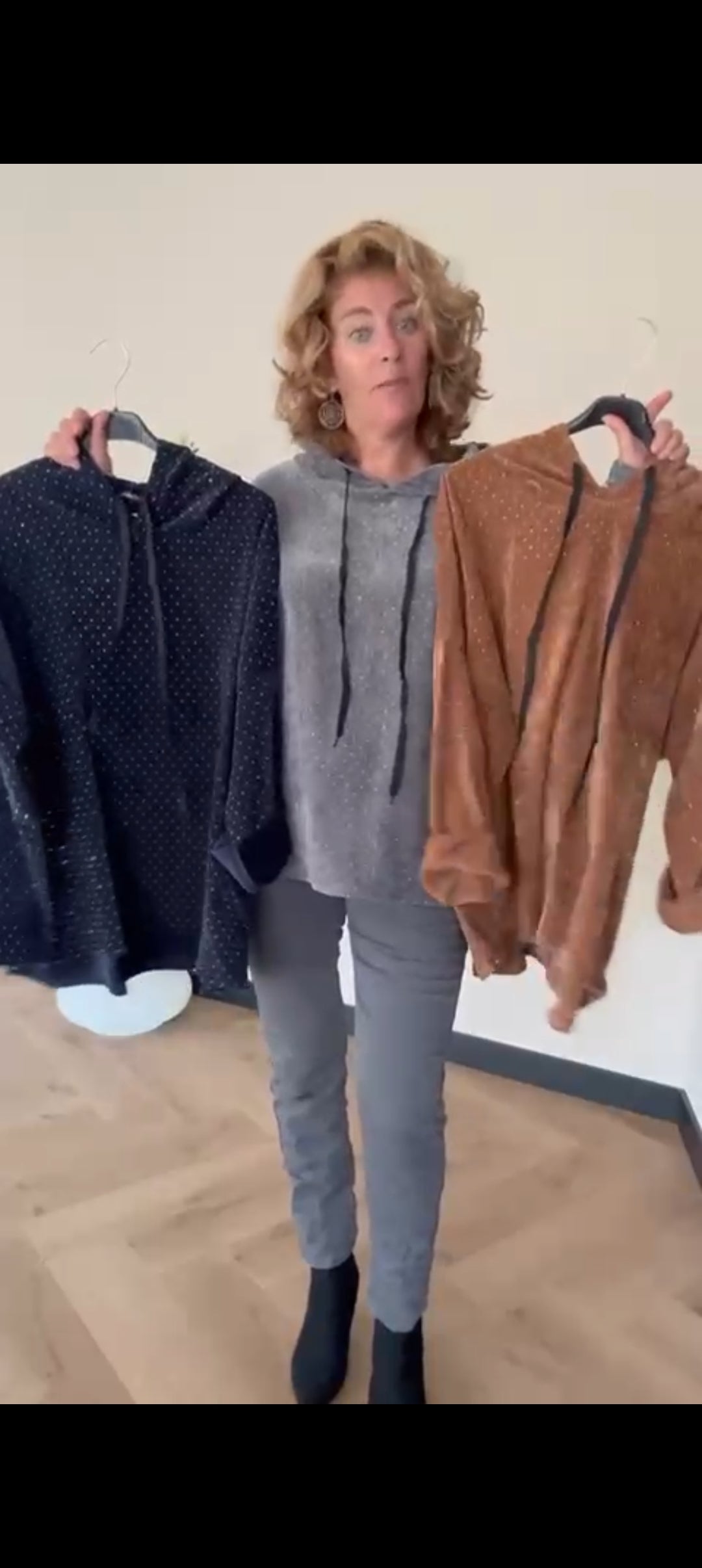 Dames hoodie met strass - Navy | Fall4me collectie 2.0