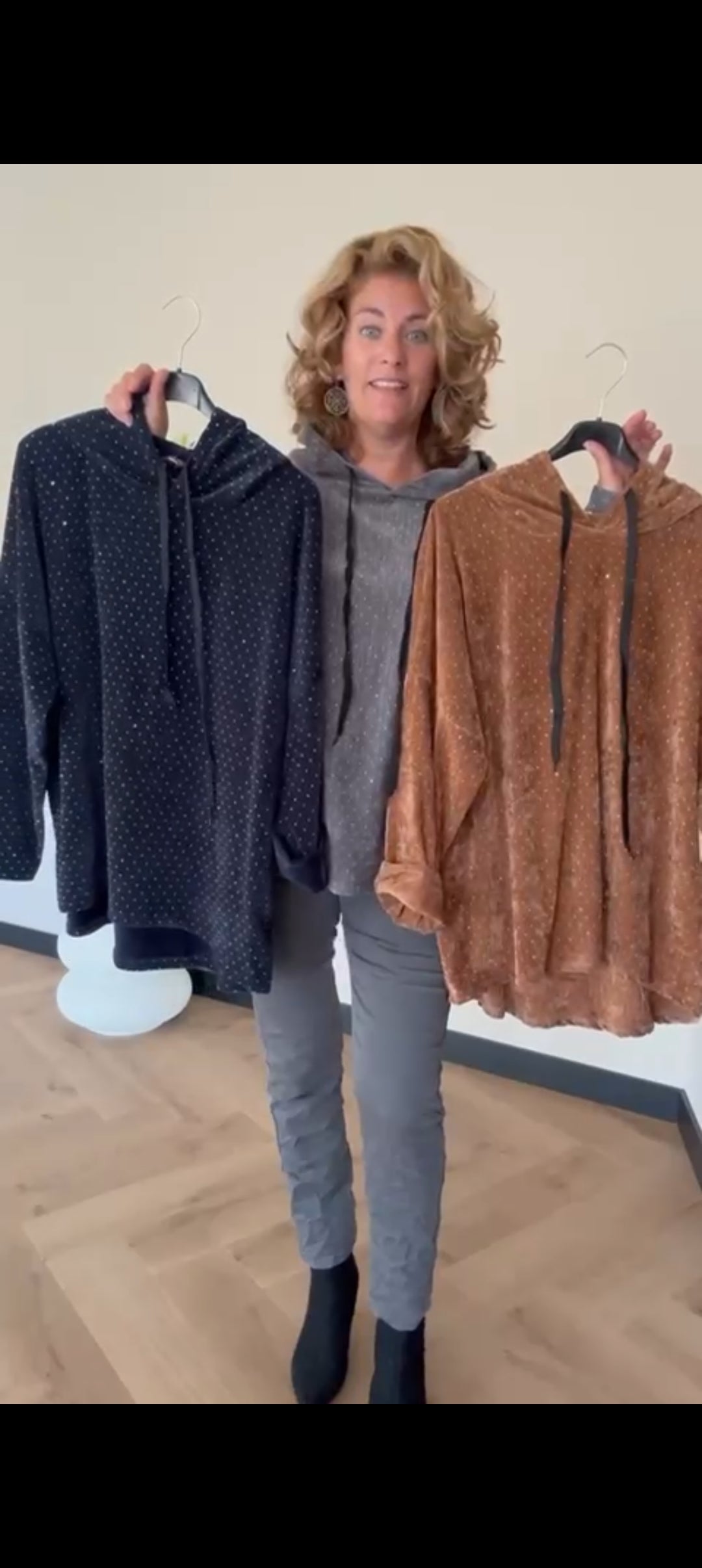 Dames hoodie met strass - Navy | Fall4me collectie 2.0