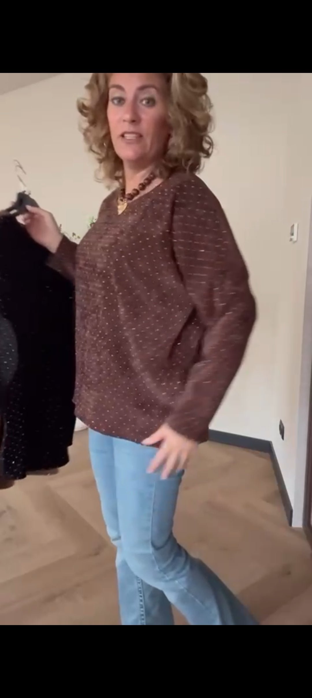 Velours dames top met strass - Bruin | Fall4me collectie 2.0