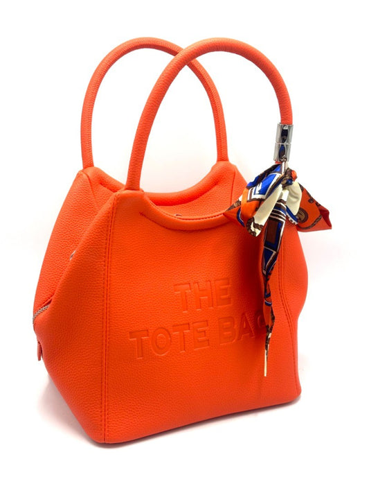 "The Tote Bag" dupes - oranje shopper met sjaaltje;