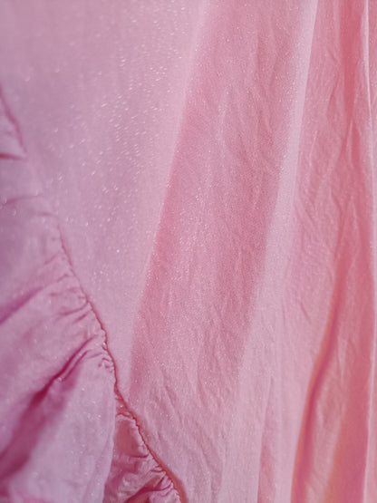 Close-up top grote maat; lichtroze met lurex draad – metallic accent