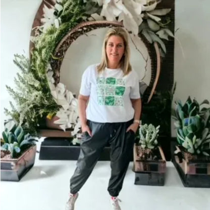 Alice - Wit plussize dames t-shirt met groene print