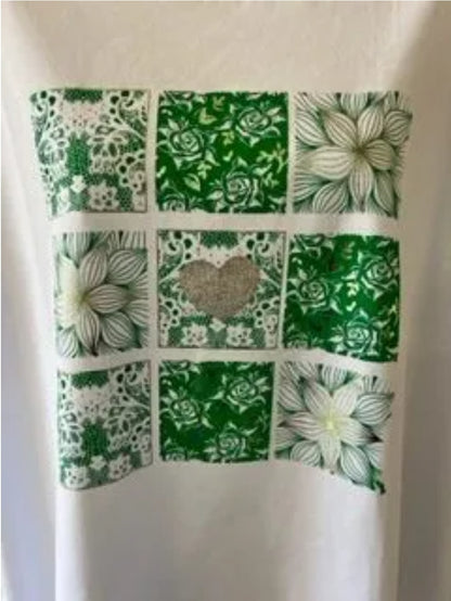 Alice - Wit plussize dames t-shirt met groene print