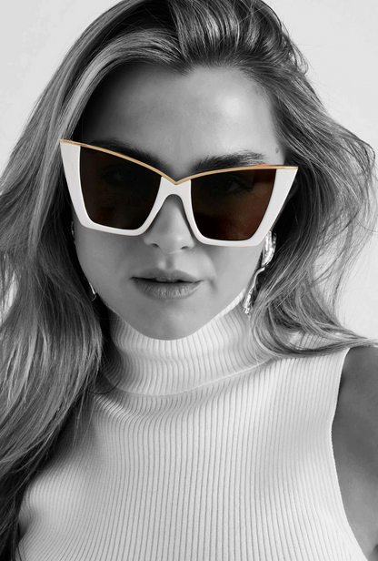 Gebroken wit/ beige chique dames zonnebril