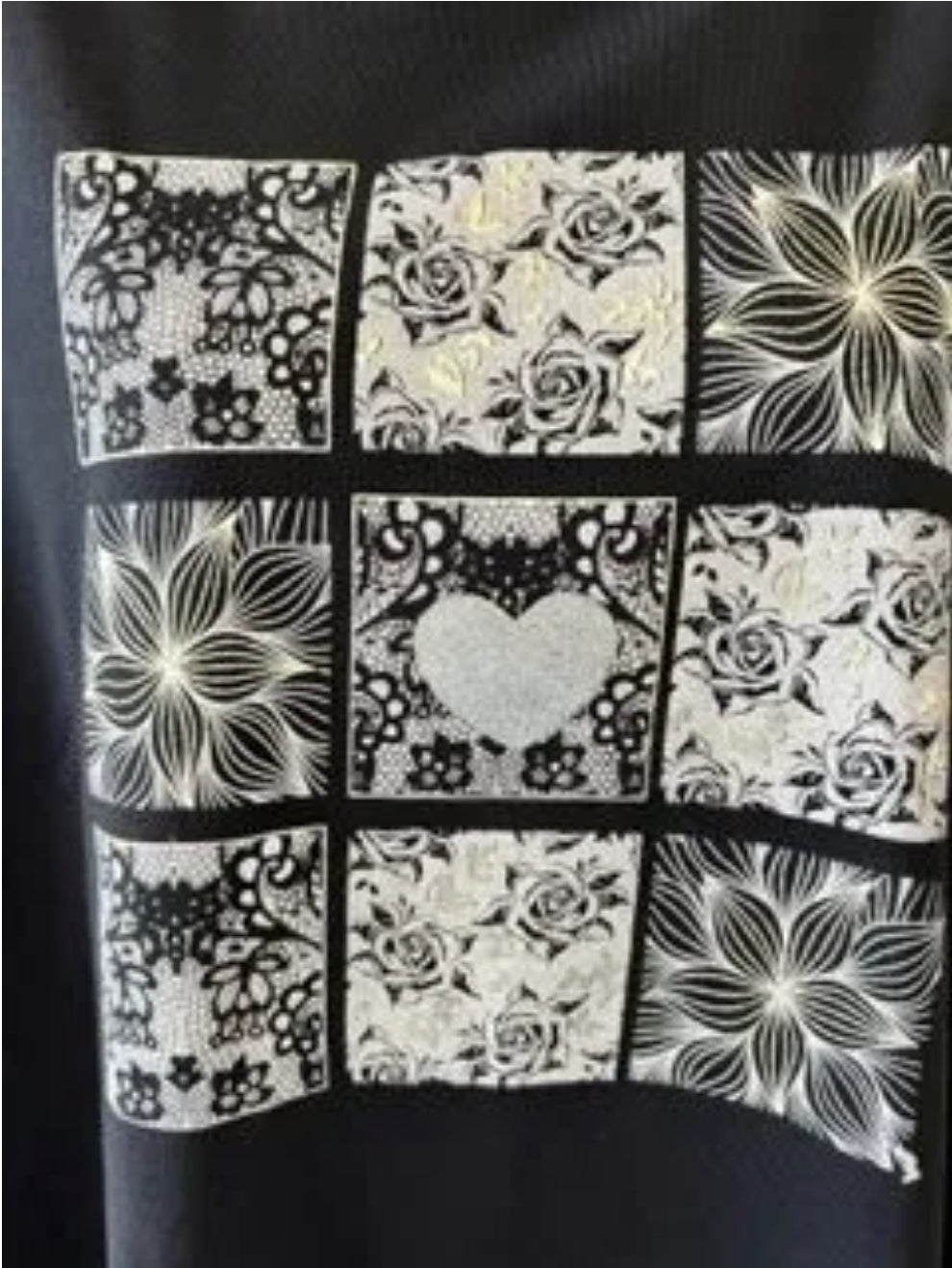 Alice - Zwart plussize dames t-shirt met witte print