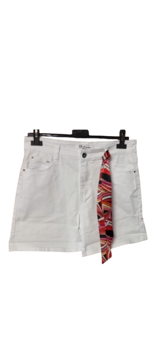 BBS Jeans fashion Shorts voor dames met sjaaltje - wit.