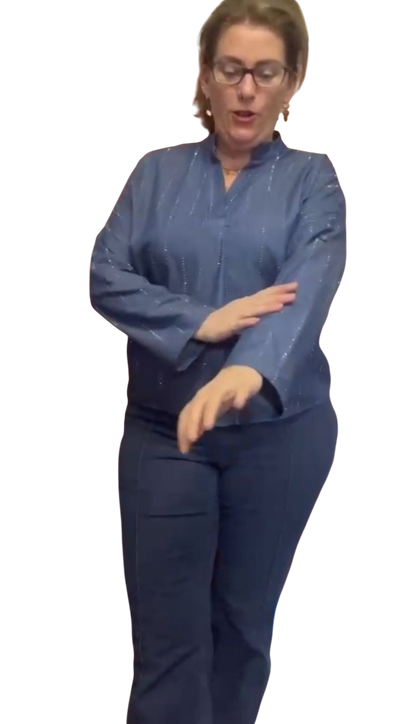 Closed denim blouse stijl – vrouwelijke denim top.