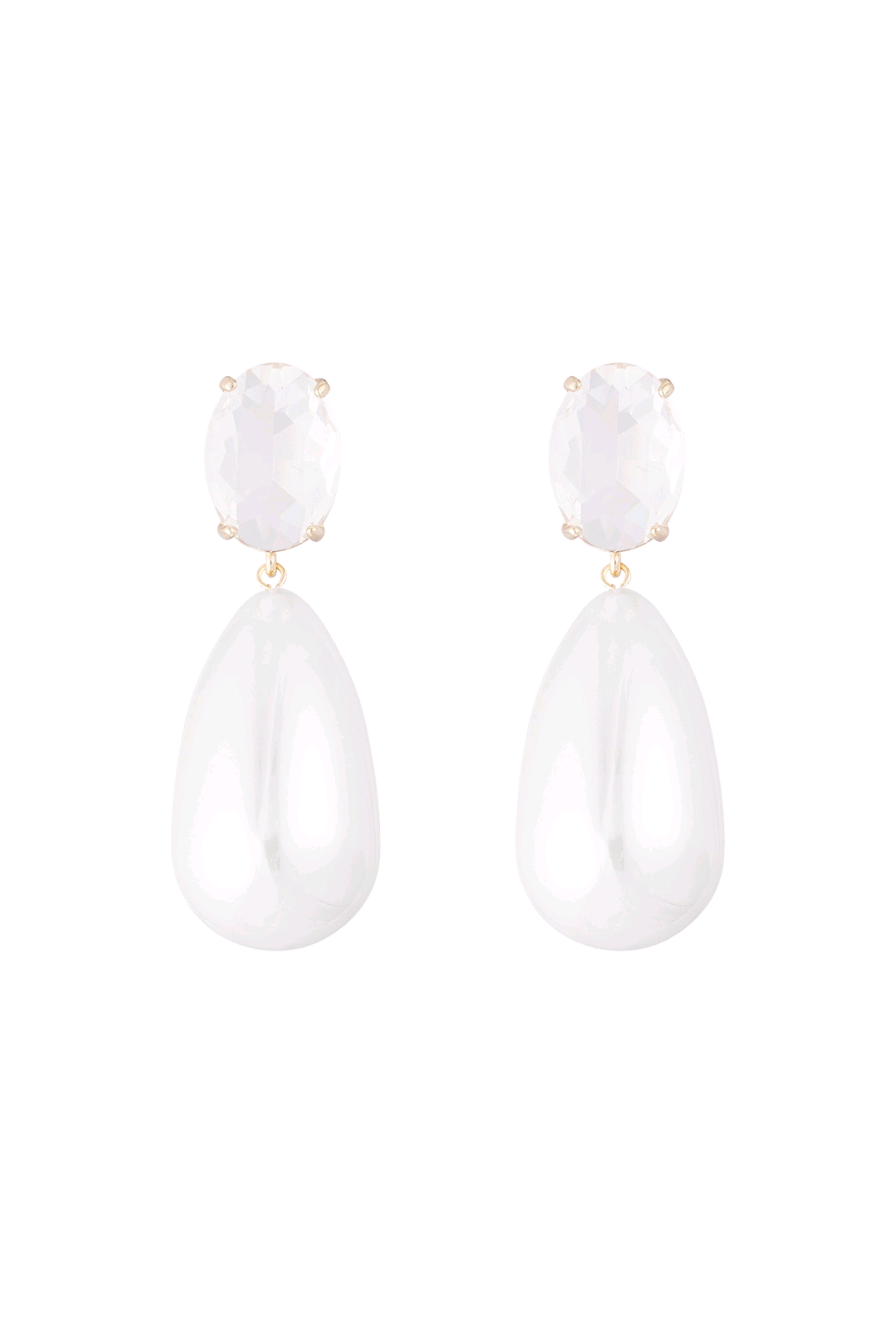 Witte oorbellen met pareldruppel en gouden details – elegante finishing touch voor je outfit