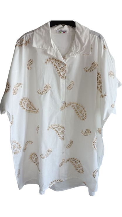 Lange damesblouse grote maat met geborduurde palmtakken - Wit (Maat 42 t/m 52) | Jeans & Chic collectie