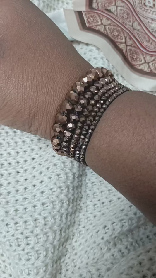 Kralen armband dames; Set van 5 glaskralen armbandjes met facet glans – Royal Chocolate
