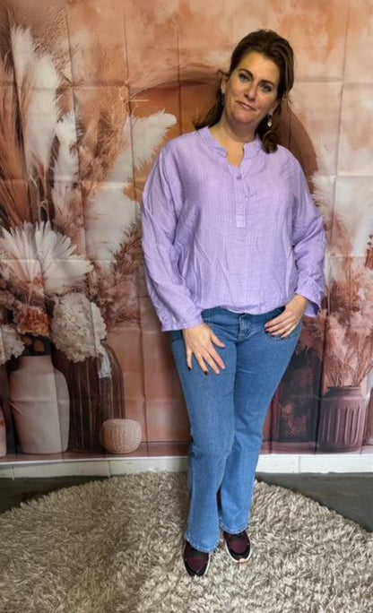 Plussize dames top met knoopjes